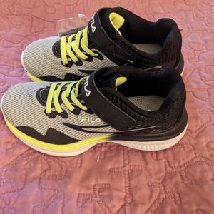 Kids Fila sneakers